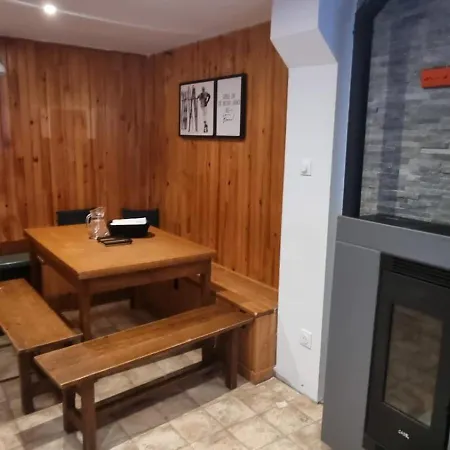 Des Edelweiss, Guzet Dağ evi