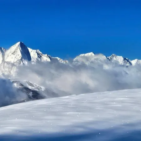 Des Edelweiss, Guzet Dağ evi Ustou