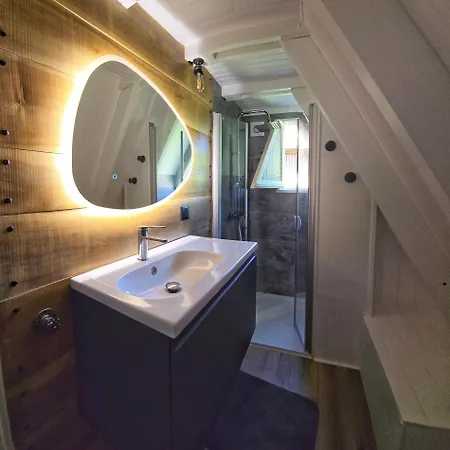 Des Edelweiss, Guzet *